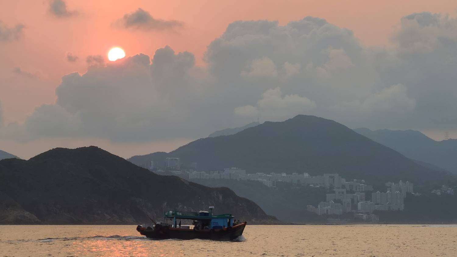 3 hours Victoria Harbour Sightseeing