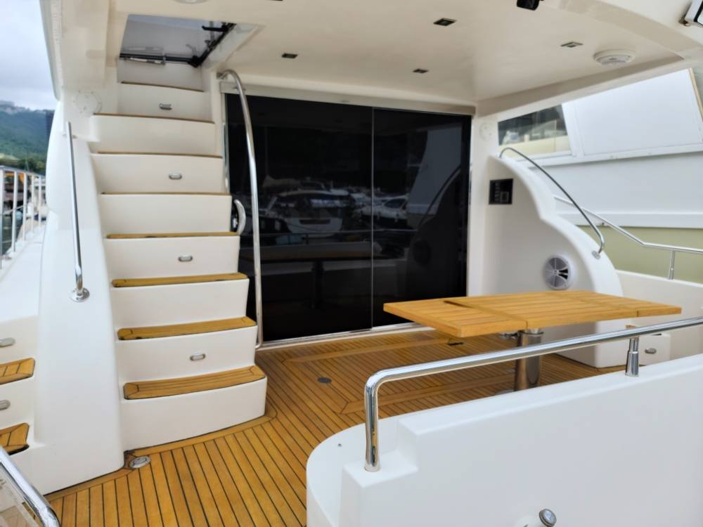 高级西式游艇 52 - 用家首选